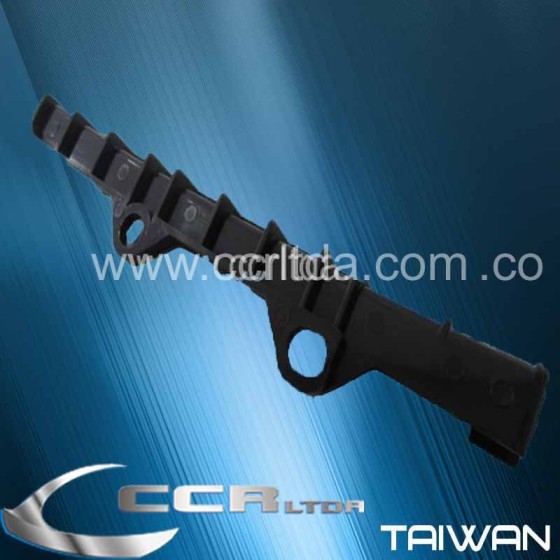 GUIA RECTA TOYOTA HILUX (LARGA PLASTICA)